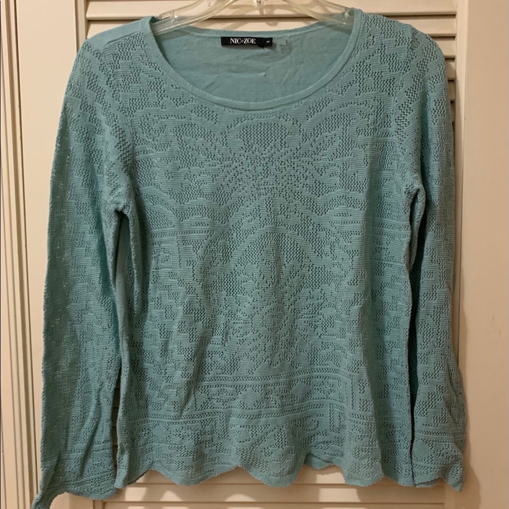 NIC + ZOE blue sweater. 88% cotton & 12% nylon.